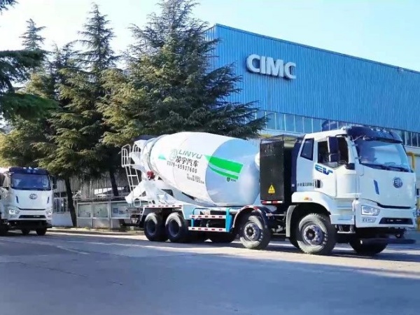 中集凌宇2025年喜迎開門紅，解放＆凌宇新能源攪拌車批量啟航赴華南大區(qū)！