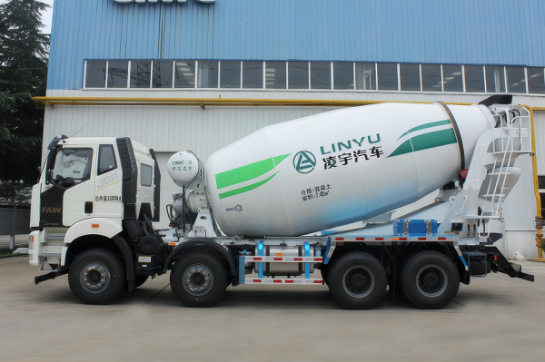 混動(dòng)攪拌車(chē)的維護(hù)成本與常規(guī)燃油車(chē)相比如何？