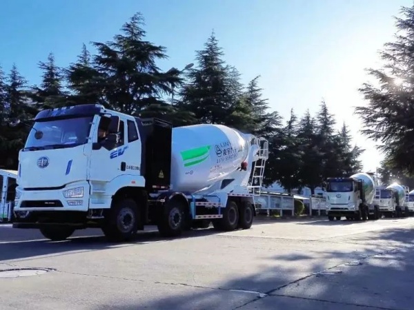 新聞關(guān)注丨國家發(fā)改委、財政部：2025國四重卡更高可補貼14萬元；新能源重卡12月銷1.5萬