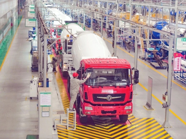 《洛陽日?qǐng)?bào)》：中集凌宇全力趕訂單，年末生產(chǎn)忙