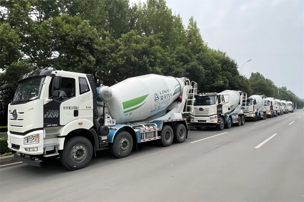 【重卡新聞】11月重卡銷7.3萬輛！意料之中的“拐點”出現(xiàn)！